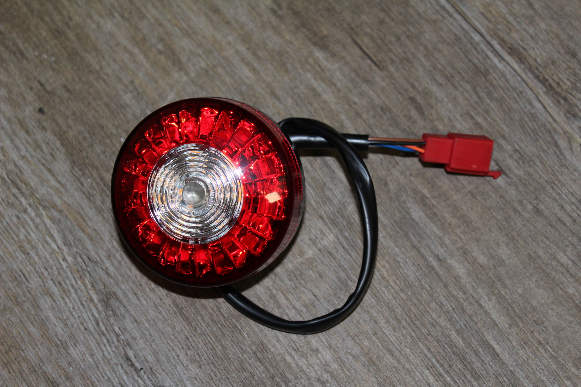 Bild von Aeon Cobra 419 420 422 LED Rücklicht