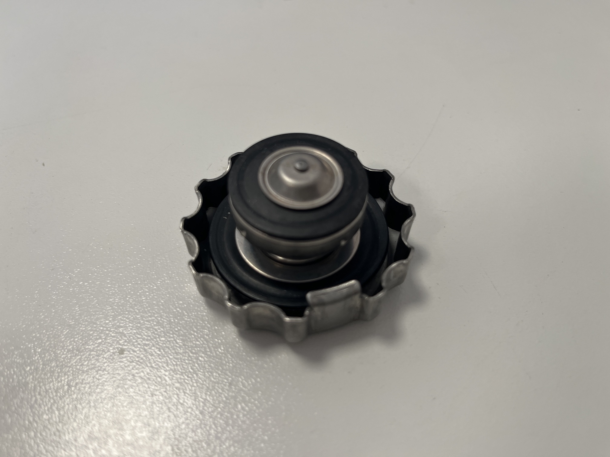 Picture of  Odes Pathcross Kühlerdeckel